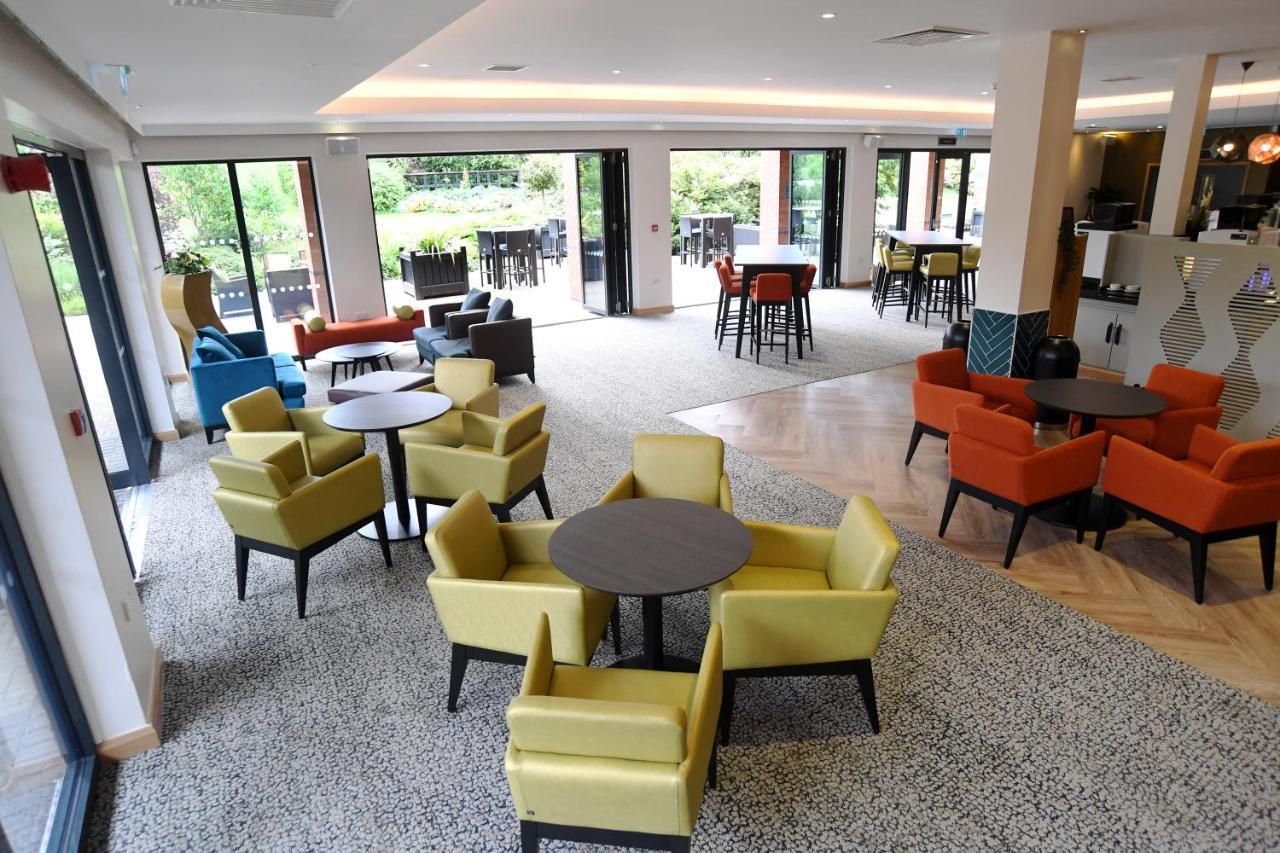 Отель Warwick Conferences - Scarman Tile Hill
